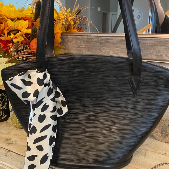 Louis Vuitton Epi Bag - ❌SOLD❌ - Picture 2 of 9